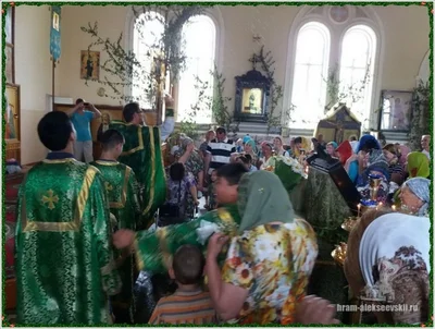 Праздник Святой Троицы в Алексиевском соборе