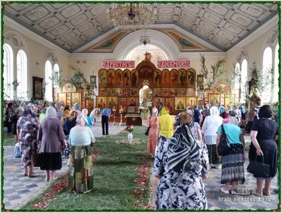 Праздник Святой Троицы в Алексиевском соборе