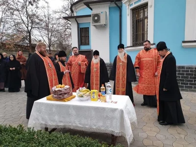 Митрополит Викентий посещает Православную Церковь Молдовы