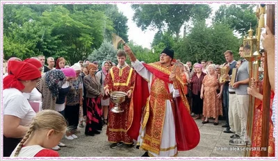 Праздничное Богослужение в день обретения мощей святителя Алексия