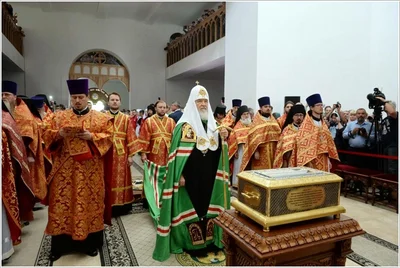 Митрополит Викентий сослужил Святейшему Патриарху Кириллу при освящении храма в честь Феодоровской иконы Божией Матери в монастыре Новомучеников и исповедников Церкви Русской в Алапаевске