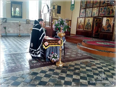 Служения в Великую Пятницу Великого поста