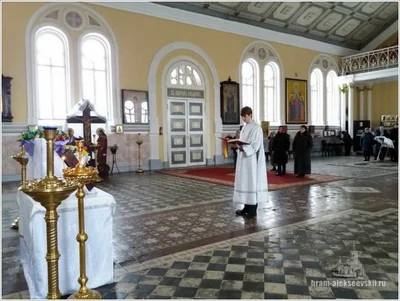 Божественная Литургия в праздник Сретения Господня