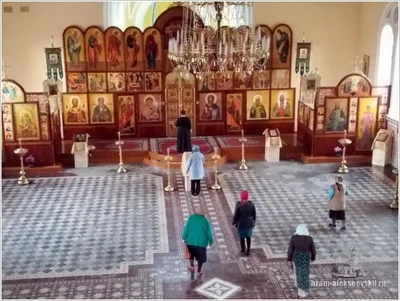 День памяти святых врачей бессребреников Космы и Дамиана