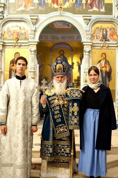 В праздник Казанской иконы Божией Матери в соборе митрополит Викентий совершил дьяконскую хиротонию