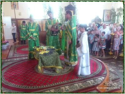 Праздник Святой Троицы в Алексиевском соборе