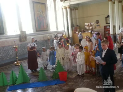 Праздничная литургия в честь святых жён-мироносиц