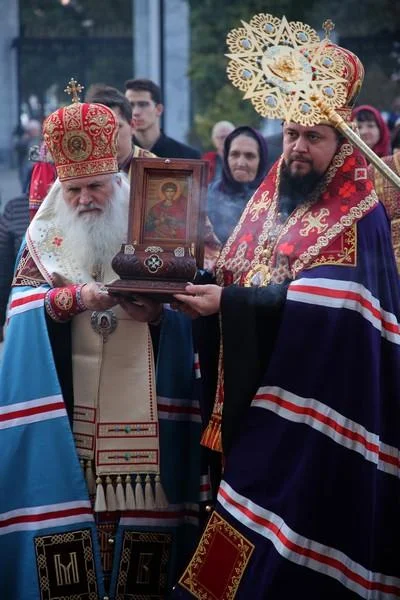 В Ташкент доставлен ковчег с частицей мощей святого великомученика Димитрия Солунского