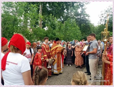 Праздничное Богослужение в день обретения мощей святителя Алексия