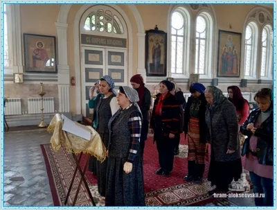 Русская православная церковь отмечает праздник Введения во храм Пресвятой Богородицы