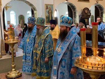 Митрополит Ташкентский и Узбекистанский Викентий, глава Среднеазиатского митрополичьего округа возглавил Божественную литургию в Свято-Никольском кафедральном соборе г. Душанбе