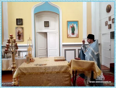 Русская православная церковь отмечает праздник Введения во храм Пресвятой Богородицы