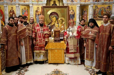 В Ташкент доставлен ковчег с частицей мощей святого великомученика Димитрия Солунского