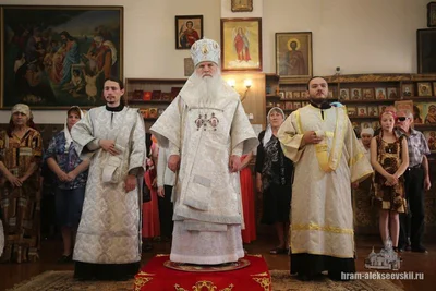В Самарканде митрополит Викентий совершил Литургию, Таинство Крещения и освятил купол для Свято-Георгиевского храма