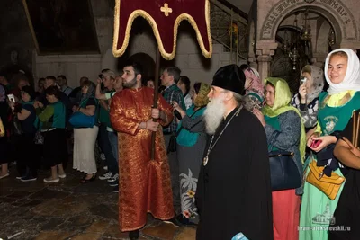 Паломничество на Святую Землю за Благодатным огнем