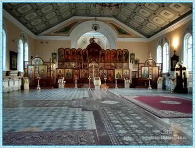 Русская православная церковь отмечает праздник Введения во храм Пресвятой Богородицы