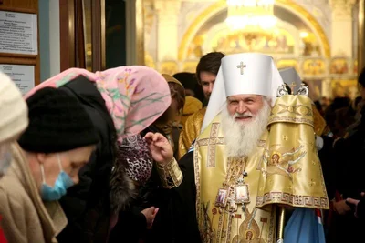 Одиннадцать архиереев молились в кафедральном соборе Ташкента за Божественной литургией
