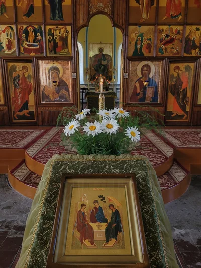 Всенощное бдение накануне праздника Святой Троицы в Свято-Алексиевском соборе
