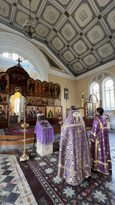 Всенощное бдение в праздник Воздвижения Честного и Животворящего Креста Господня