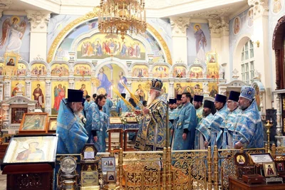 Настоятель собора сослужил митрополиту Викентию в соборных богослужениях духовенства епархии