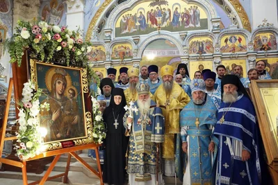 Настоятель и диакон собора сослужили митрополиту Викентию в день Ташкентской епархии