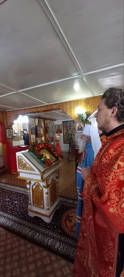 Настоятель Свято-Алексиевского собора удостоен права ношения наперсного креста