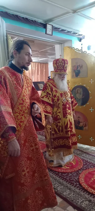 Настоятель Свято-Алексиевского собора удостоен права ношения наперсного креста