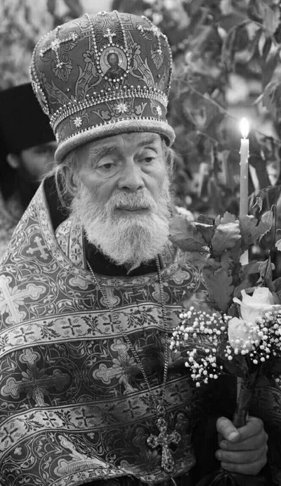 Отошёл ко Господу протоиерей Михаил Котляров, старейший священнослужитель Успенского собора