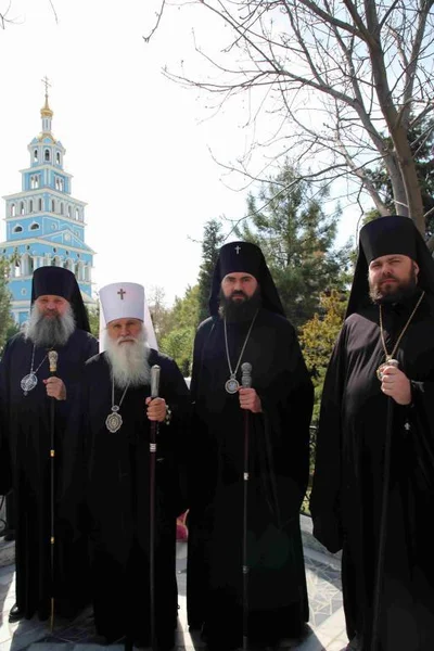 Архипастыри округа совершили Литургию Преждеосвященных Даров на духовной родине святителя Луки