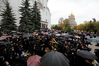 Отпевание и погребение старца архимандрита Наума (Байбородина) в Троице-Сергиевой лавре