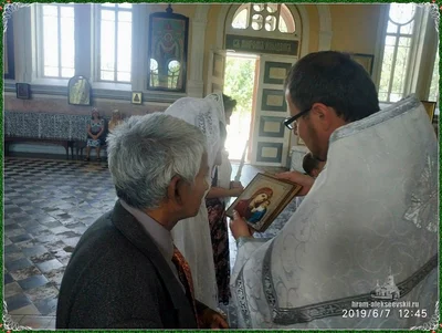 Венчание тружеников собора Бориса и Галины