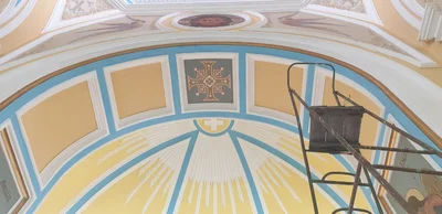 В соборе установили новые иконы апостолов и завершили реставрацию арки