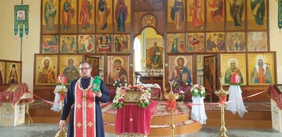 Благодатный огонь прибыл в Свято-Алексиевский собор