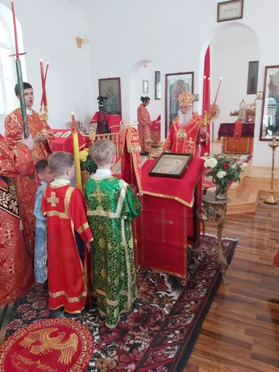 Владыка Викентий возглавил богослужение в храме Покрова Пресвятой Богородицы в Денау