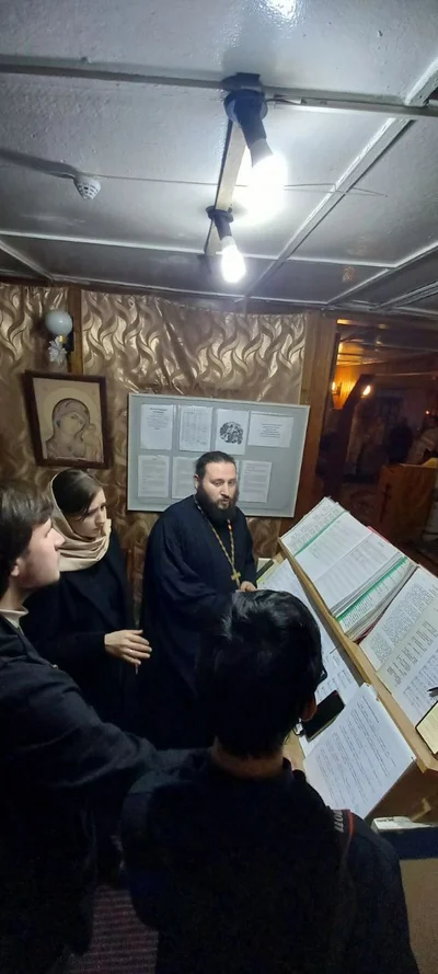 Митрополит Викентий совершил вечернее богослужение в храме Покрова Пресвятой Богородицы города Карши