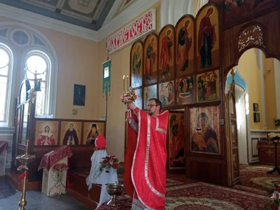 Крестный ход в честь иконы «Живоносный Источник» в пятницу Светлой седмицы