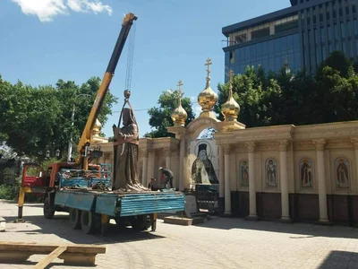 В Ташкенте установлен памятник святителю Луке (Войно-Ясенецкому)