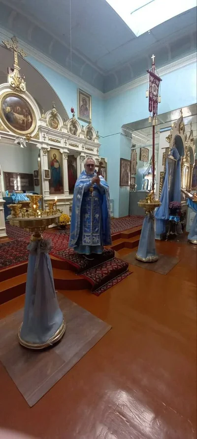Престольный праздник Покровского храма и принесение ковчега с мощами одиннадцати святых в собор