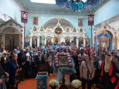 Престольный праздник Покровского храма и принесение ковчега с мощами одиннадцати святых в собор