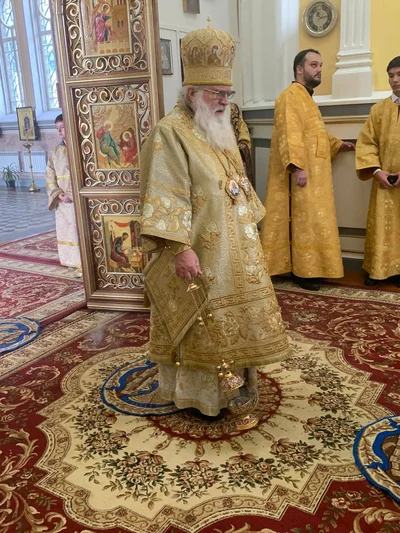 Митрополит Викентий возглавил Литургию в Свято-Алексиевском соборе в день памяти блаженной Ксении Петербургской