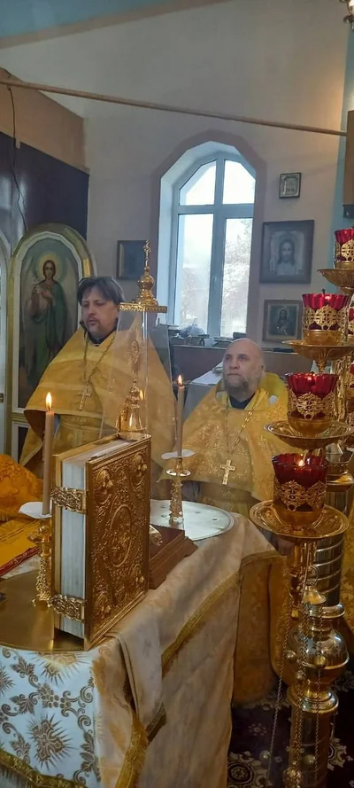 Митрополит Викентий совершил чин великого освящения храма святителя Николая в Джизаке