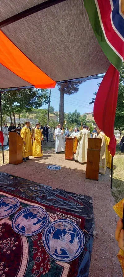 100-летие архиерейской хиротонии святителя Луки: праздничная Литургия на кладбище Пенджикента