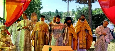 100-летие архиерейской хиротонии святителя Луки: праздничная Литургия на кладбище Пенджикента