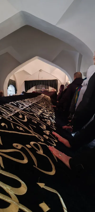 Молебное пение пророку Даниилу в самаркандском мавзолее