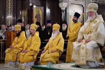Митрополит Викентий сослужил Патриарху Кириллу накануне Рождественских чтений