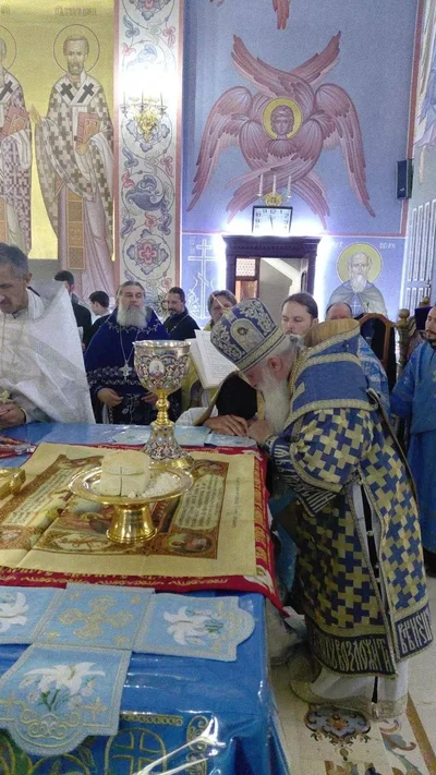 Аксиос! Пономарь Свято-Алексиевского собора Михаил рукоположен во диакона
