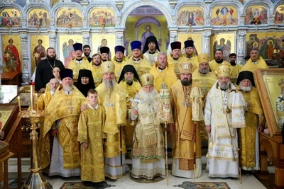 Архиерейские богослужения в Ташкенте: настоятель собора и диакон Михаил сослужили митрополиту Викентию