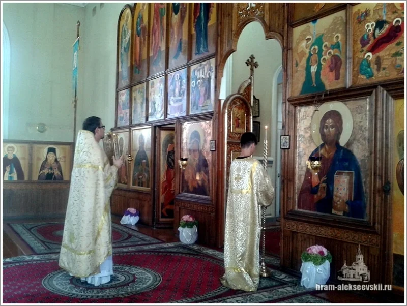 Литургия первоверховных апостолов Петра и Павла
