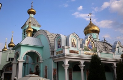 Митрополит Викентий в Троицком монастыре (октябрь 2019)