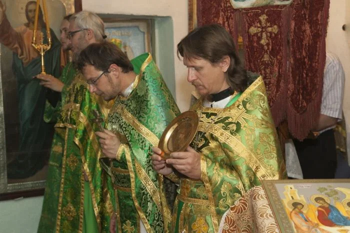 Богослужение архиерейским чином в Денау